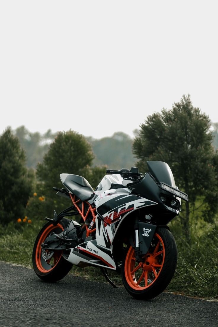 KTM RC 200 Wallpaper 19