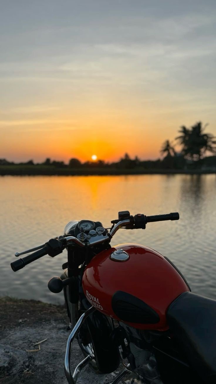 Royal Enfield Classic Red Wallpaper Hd 3