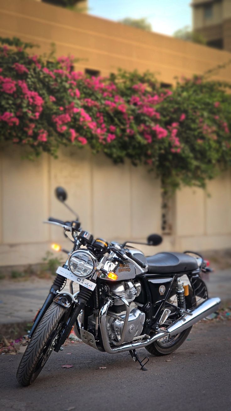 Royal Enfield GT 650 Wallpaper for Mobile 4