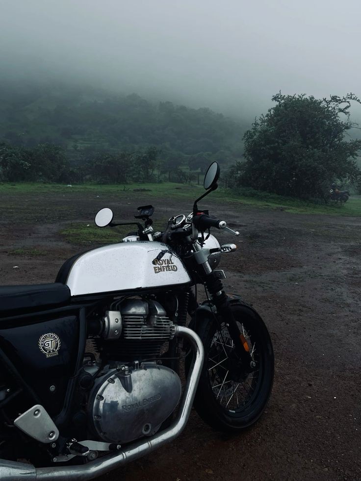 Royal Enfield GT 650 Wallpaper for Mobile 8