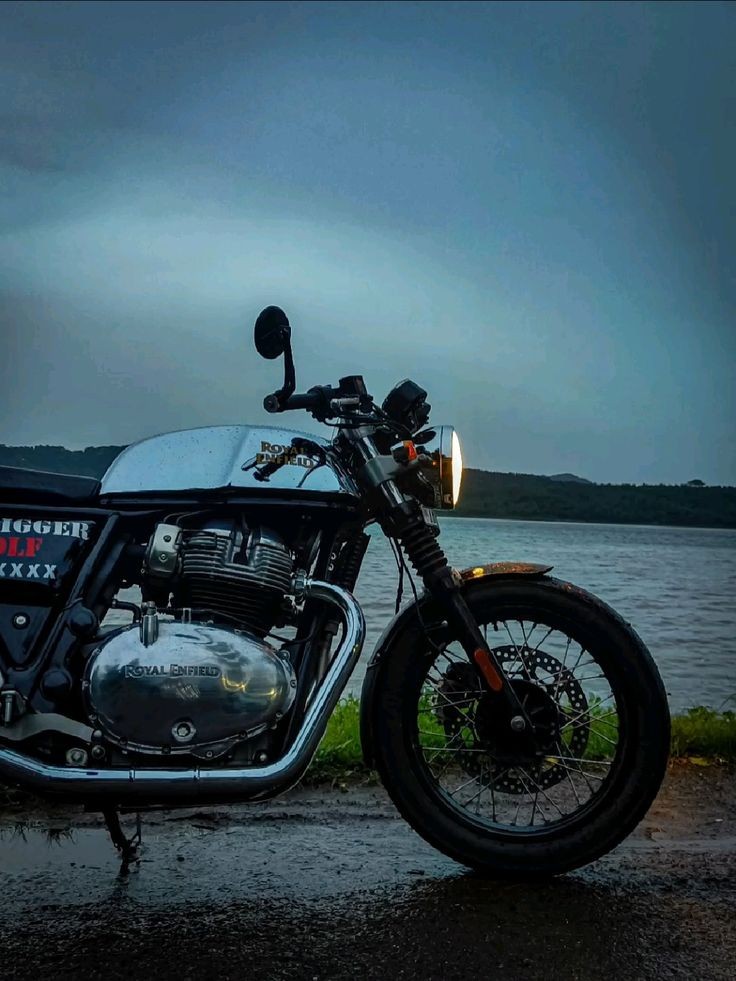 Royal Enfield GT 650 Wallpaper for Mobile 9