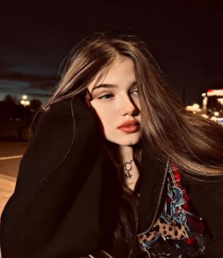 Attitude Beautiful Girl photos