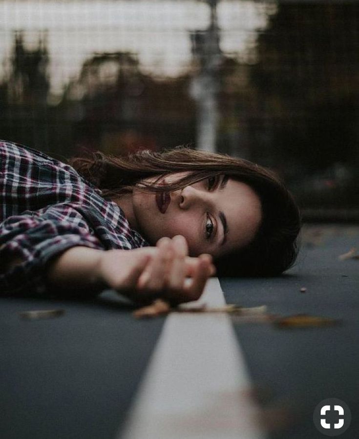 Dead Girl Alone Dp