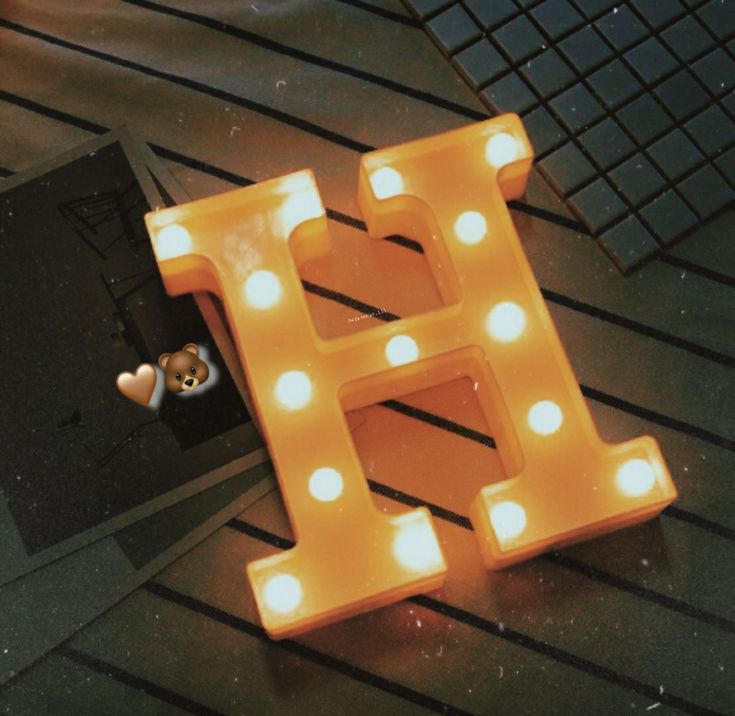 Stylish H Name Dp for Instagram