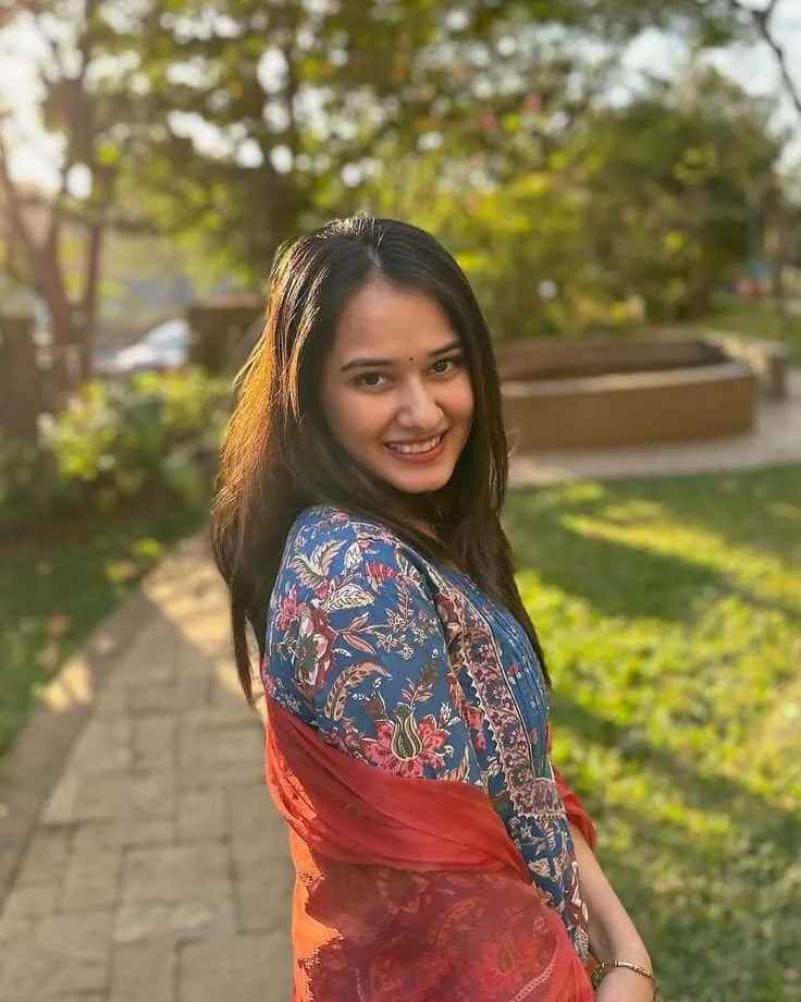 Beautiful Girl Dp Image